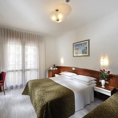 Eden Ξενοδοχείο 4*