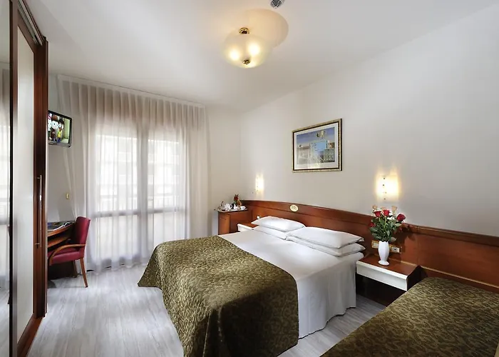 Eden Hotel 4*