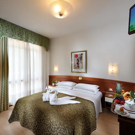 Eden Hotel